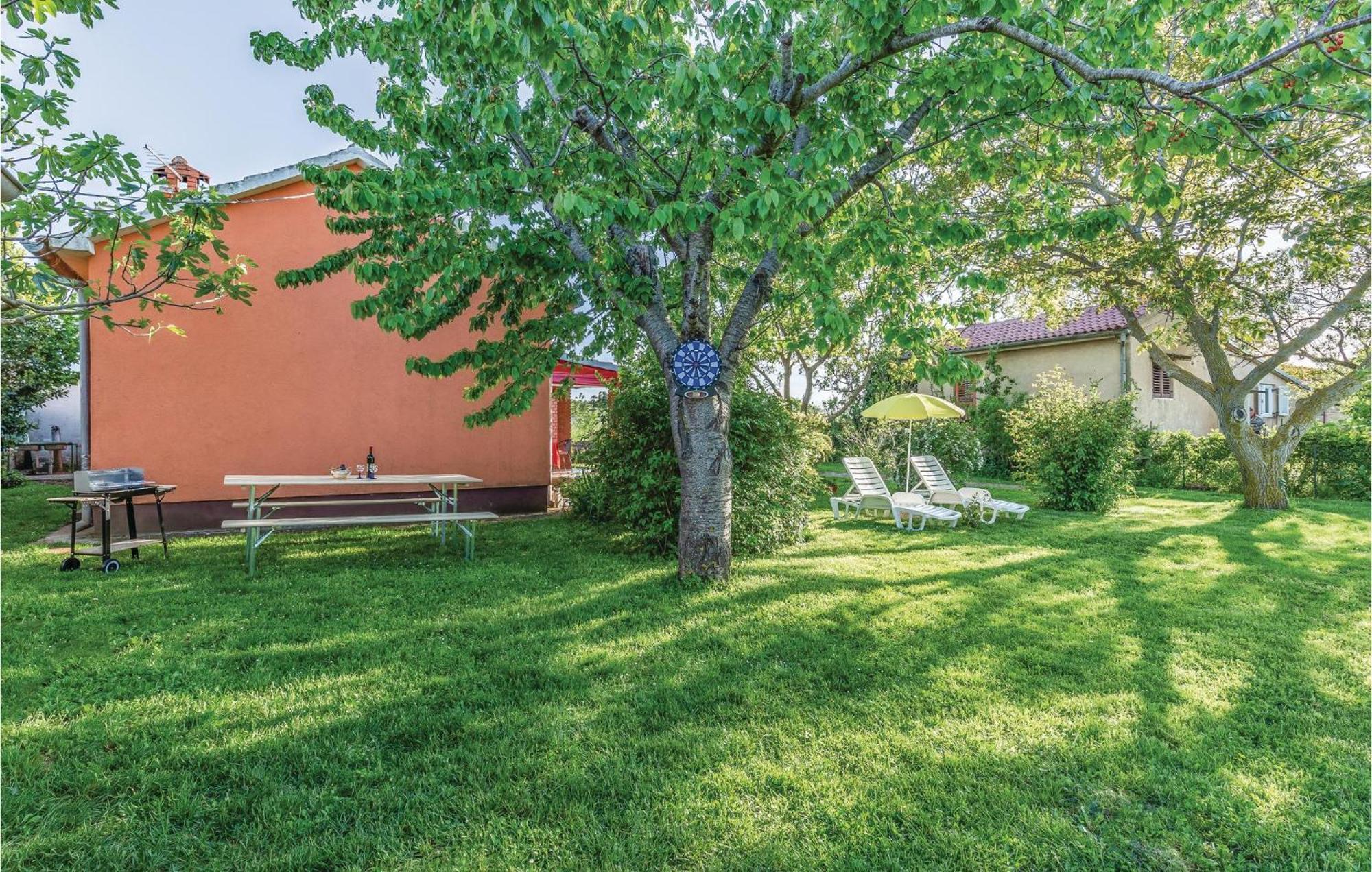 1 Bedroom Pet Friendly Home In Šišan Exterior foto